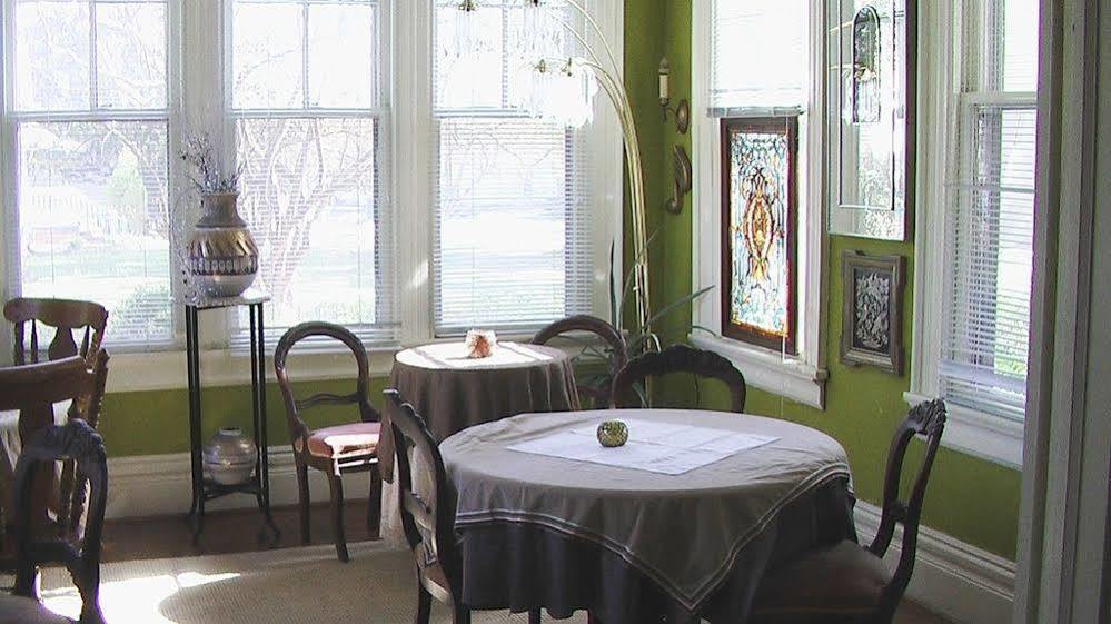 Inn Upon Moon River Plantation Chester Экстерьер фото